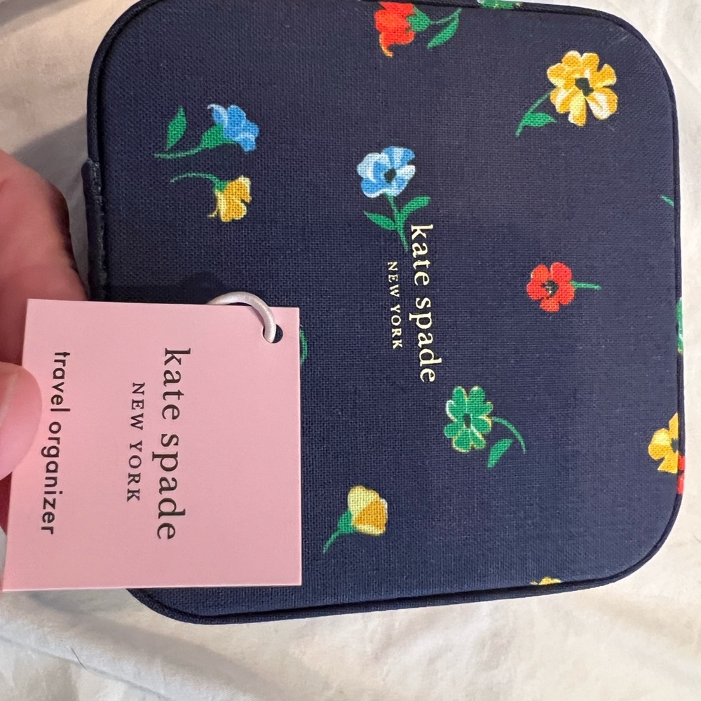 Kate Spade Jewelry/Travel Organizer - Navy Floral - NWT - Picture 2 of 7